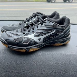 Wave hurricane 3 volleyball shoes